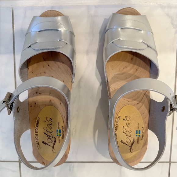 Lotta from Stockholm peep toe clog in silver. - Picture 4 of 5